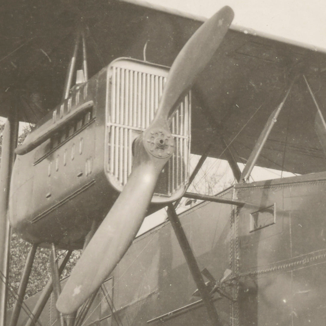Handley Page 0/400 Bomber “Bloody Paralyzer” Wooden Airplane