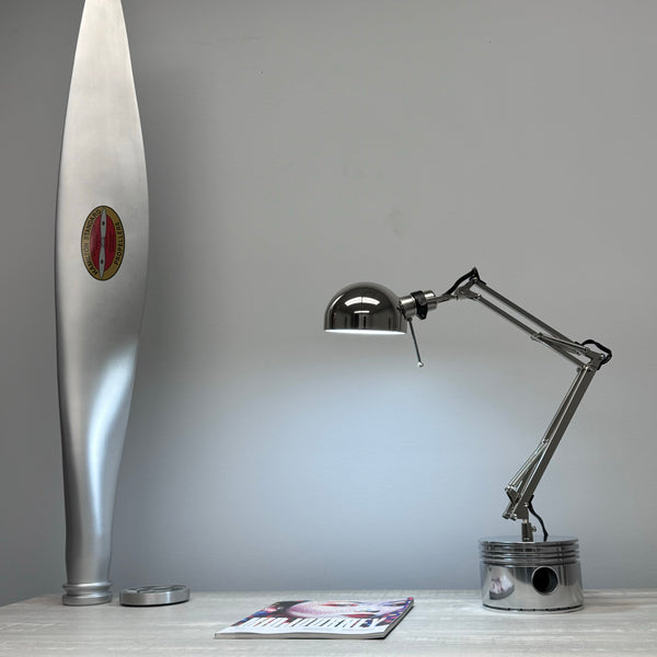 1940's Pratt & Whitney WWII R-2800 Corsair F4U Corsair Airplane Polished Chrome Radial Engine Piston Desk Task Lamp