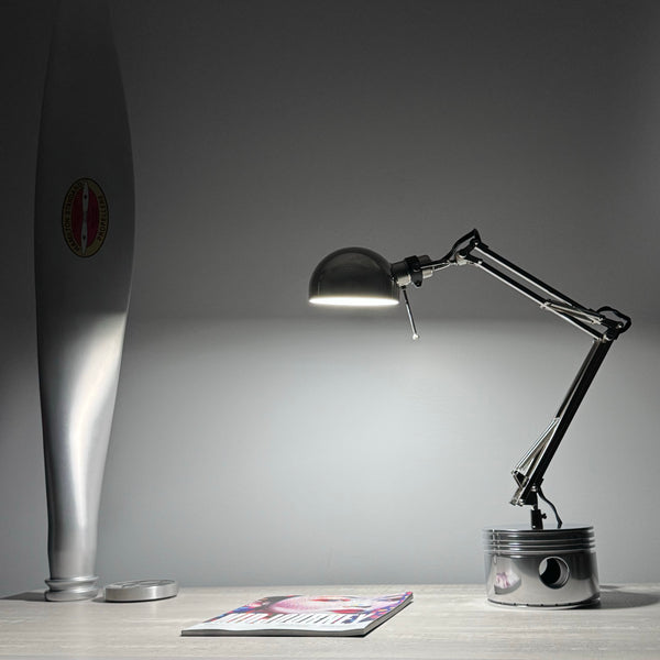 1940's Pratt & Whitney WWII R-2800 Corsair F4U Corsair Airplane Polished Chrome Radial Engine Piston Desk Task Lamp