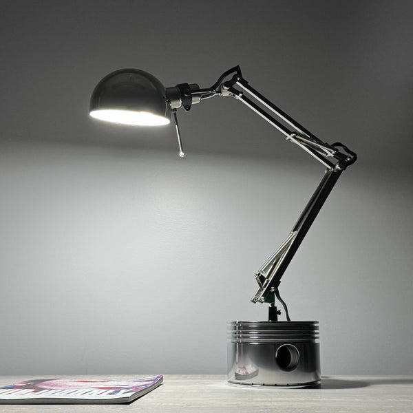 1940's Pratt & Whitney WWII R-2800 Corsair F4U Corsair Airplane Polished Chrome Radial Engine Piston Desk Task Lamp