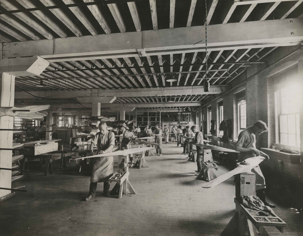 126” WWI Handley Page 0/400 Bomber “Bloody Paralyzer” Wooden Airplane Propeller