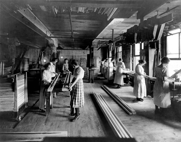 126” WWI Handley Page 0/400 Bomber “Bloody Paralyzer” Wooden Airplane Propeller