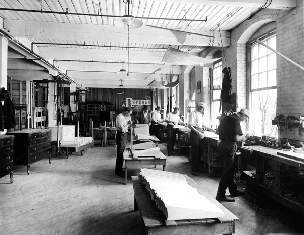 126” WWI Handley Page 0/400 Bomber “Bloody Paralyzer” Wooden Airplane Propeller