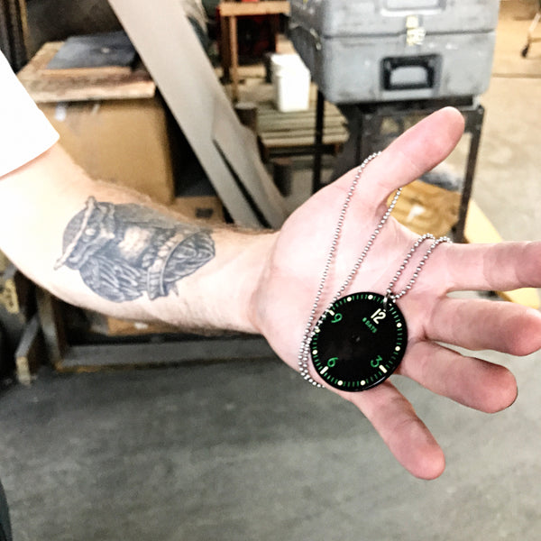 2018 P-51 Mustang WWII Warbird Airplane 8-Day Clock Cockpit Panel US Army Dog Chain Necklace