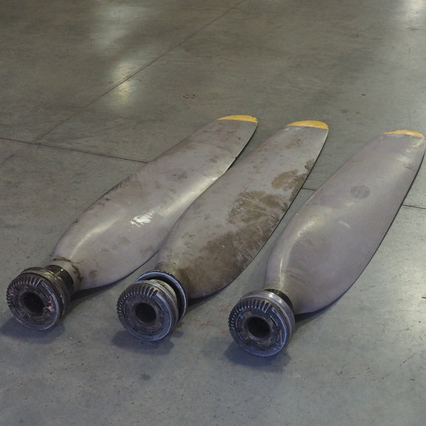 1940's Hamilton Standard 6507A-0 F4U-4 Corsair Grumman TBM Avenger F6F Hellcat Republic P-47 Thunderbolt Airplane Propeller Blade