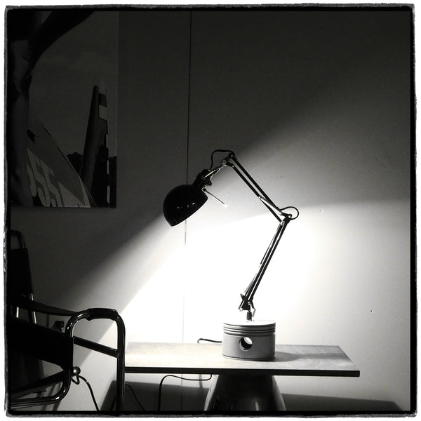 Pratt & Whitney R-2800 Flying Monkey Metallic Radial Engine Piston Desk Lamp