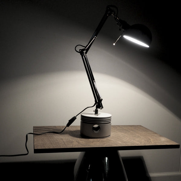 Pratt & Whitney R-2800 Flying Monkey Metallic Radial Engine Piston Desk Lamp