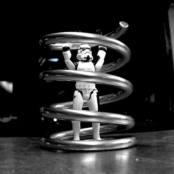 Spring Powder Coated Aviation Art Modern Pencil Pen Holder (4-1/2 Inches)