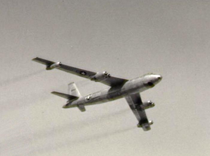 Boeing B-47 StratoJet Bombs Away GE J47 TurboJet Vane Blade