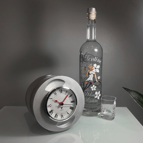 Pratt & Whitney R-2800 WWII Double Wasp Raw Radial Engine Piston Desk Clock