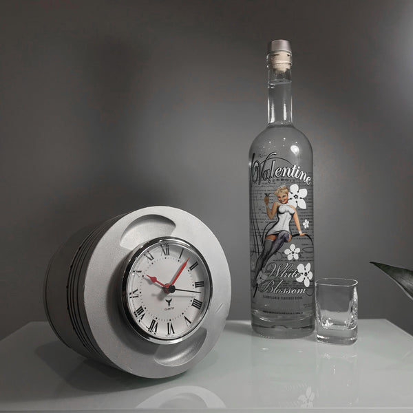 Pratt & Whitney R-2800 WWII Double Wasp Raw Radial Engine Piston Desk Clock