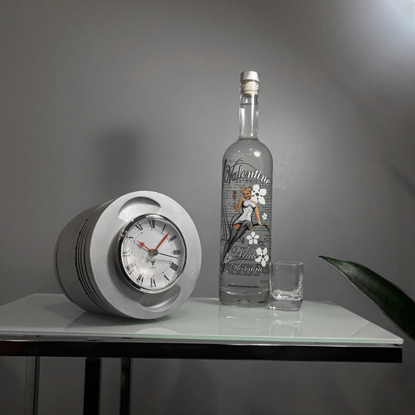 Pratt & Whitney R-2800 WWII Double Wasp Raw Radial Engine Piston Desk Clock