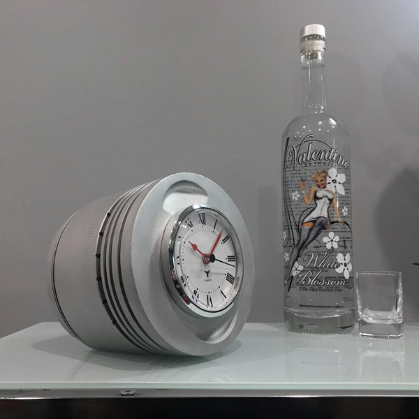 Pratt & Whitney R-2800 WWII Double Wasp Raw Radial Engine Piston Desk Clock