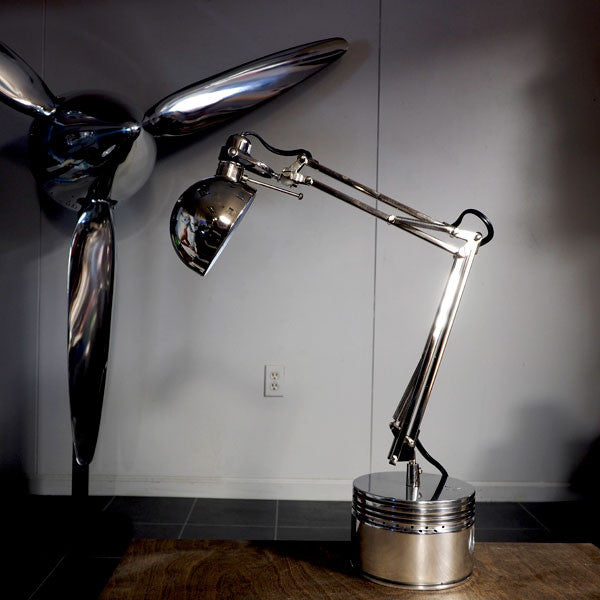 Pratt & Whitney R-2800 Flying Monkey MIRROR POLISHED Radial Engine Piston Desk Lamp