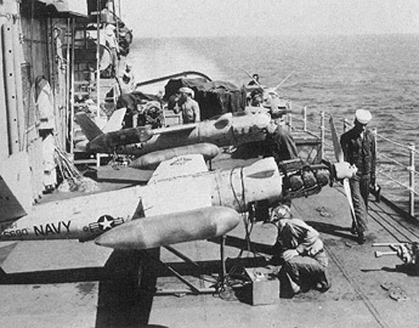 US NAVY 1960's Hawker Beechcraft Cardinal MQM-61 Military War Drone Airplane Propeller